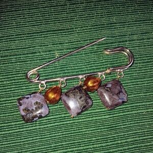 SAFETY PIN BROOCH Bead Art Vintage PIN